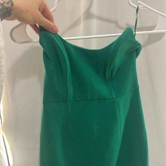 New NWT Superdown ryleigh strapless maxi dress green split hem revolve - Picture 4 of 7